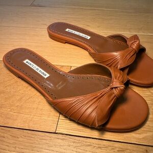 Manolo Blahnik Women's Brown Knotted Sandals